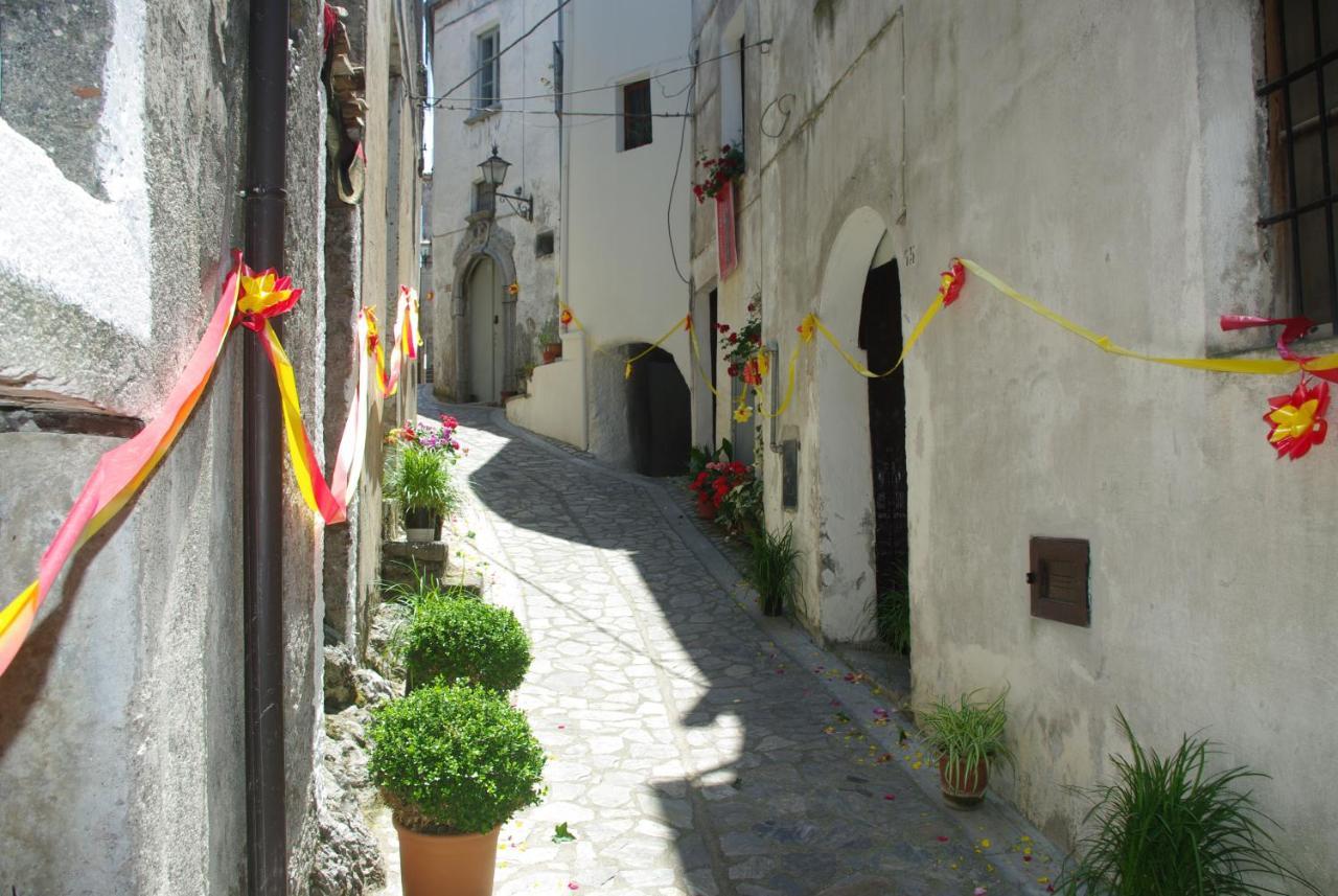 Le Due Lanterne Hotel Aieta Exterior photo